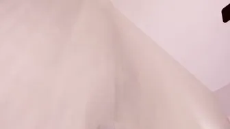 aminaswan_ chaturbate Bitch with huge booty caresses hairy cunt