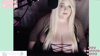 sailorlunaxx chaturbate licking teen wet pink hole on online