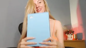 Sigalacon chaturbate Gorgeous busty wet pink hole masturbates