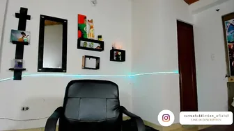 Sexual_addiction chaturbate Busty blonde MILF caresses juicy cunt