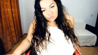 Harmonyy chaturbate Shy girl caresses shaved cunt