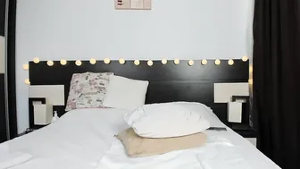 Busty_Ema chaturbate Redhead beauty with a very sweet wet pink hole