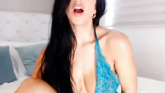 a_wolf_girl Gorgeous bitches do caressing in the shower