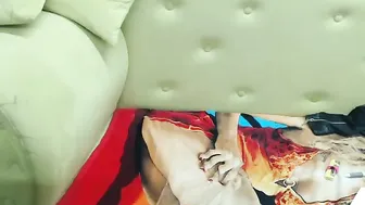 poisonlove94 Busty slut gently wrestles pussy