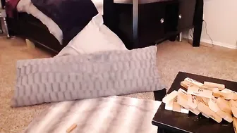 kiarose Passionately jerking off her wet cunt