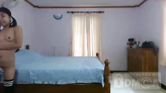 keymoonasian Ardent lady fucks the cap with her hand