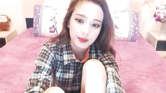 uummi petite clitoris