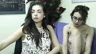 dianasweets Cute chicks suck penis