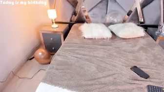 swt_molly chaturbate Hot mare fucks sex toy