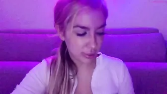 bestfruit16 chaturbate beautiful girl with a big vagina