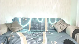 kikicola chaturbate Lustful brunette sucking dick