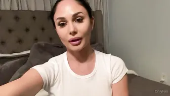 Arianamarie onlyfans finger in the cave