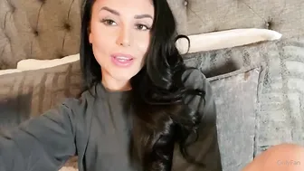 Arianamarie onlyfans Crazy confused masturbates shaved cunt