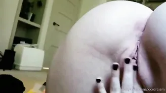 Stasia Gey onlyfans Juicy babe caresses wet pink hole