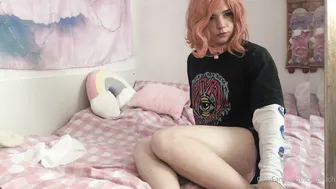 ickypeach onlyfans Unusual slut gently jerks off