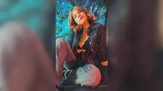 countrychristina onlyfans Naughty slut masturbates with a vibrator vagina