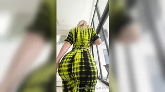 Andrea Abeli aka Misskirroyal onlyfans Desired nipple hammering herself with a strap-on