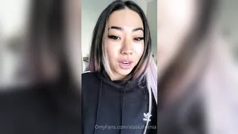 Alaska aka alaskafornia onlyfans Insatiable girl fucks toys in chat