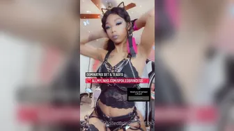 spoiledbrincesstwerks onlyfans Big breasted lady with huge ass caresses nipples