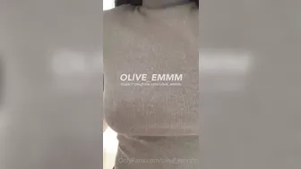 olive_emmm onlyfans Licking my girlfriend's wet pink hole at her house