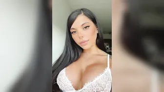 gvalentinaxxx onlyfans Amazing American babe is fondled by Lovens