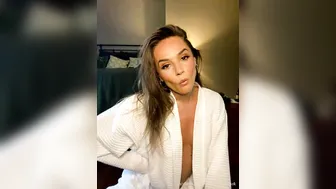 officialtoriblack onlyfans Naughty brunette caresses shaved wet pink hole