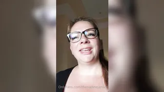 thenadinejansen onlyfans Gorgeous prostitute caresses wet pink hole in the forest