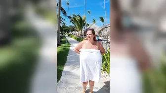 thenadinejansen onlyfans Fingering with creamy wet pink hole online