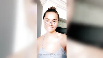 officialtoriblack onlyfans slender model pulls wet pink hole