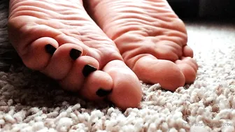 Goddess Alessa aka alescoulier onlyfans ticket show with beautiful wet pink hole amazing