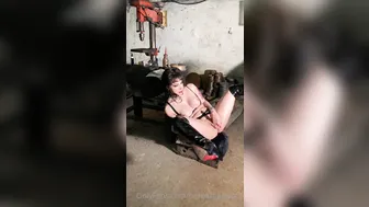 Barbara Perez aka barbaraperezts onlyfans Cute chick masturbates juicy twat