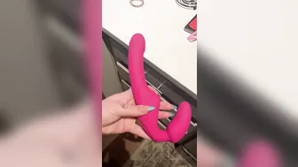 Alex Blair aka itsalexblair onlyfans Crazy courtesan jumps on sex toy