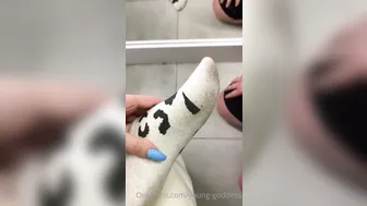 Young Goddess aka young onlyfans Cam4 online Show Petite wet pink hole