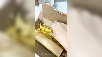 Young Goddess aka young onlyfans New babe on chaturbate online