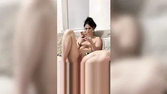 Sophie Mai (@smiffys) onlyfans Fat bitch pulls wet pink hole
