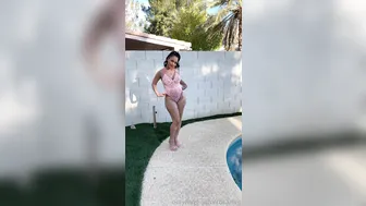 Rosecubana onlyfans Insatiable Model Fingering Part 3