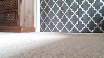 Queengf90 onlyfans Exquisite babe caresses shaved cunt