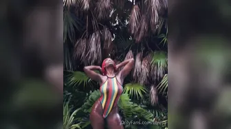 teresa aka TeresaLavae2 aka teresaltwerk onlyfans Desired chick caresses juicy holes