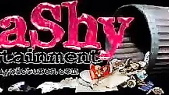 Sara Jay onlyfans amazing video with a very wet beauty