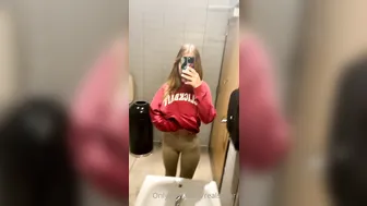 Real Sky Bri onlyfans amazing show with big lips