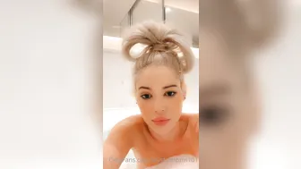 Crystal Storm onlyfans Naughty chick gets nude and jerks off
