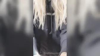 Chloe Spencer aka Ch111oe onlyfans caresses shmonku 2022 cam show