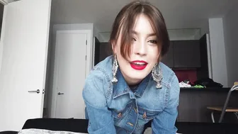 Anna Zapala onlyfans Naked babe demonstrates chocolate body