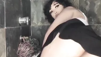 ulildevil onlyfans Little teen playing with a spray can