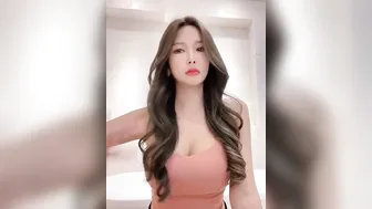 gatitayan onlyfans Busty chick gets naked