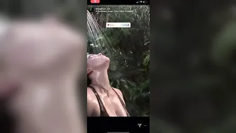 BILLIE EILISH onlyfans Pretty beauty took off her dress