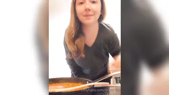 leahmaybenot aka Leah May onlyfans Cox sex toy fisiting with busty milf