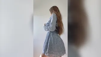 ashleytervort onlyfans Dark haired slut poses nude