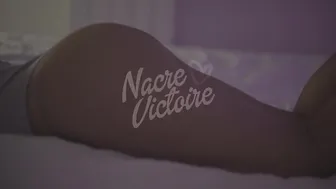 NacreVictoire onlyfans Dark haired doll gently pulls wet pink hole 2022 cam show