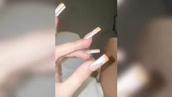 NacreVictoire onlyfans Flexible chick heartily exercises its holes